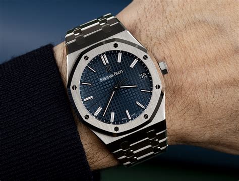 audemars piguet royal oak blue dial wallpaper|audemars piguet 15500 retail price.